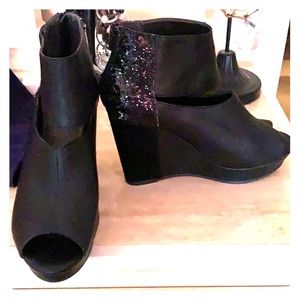 Women leather shoes/ready to step out